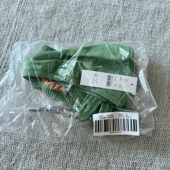 J. Crew Green Over the Shoulder Scoop Neck Heritage Bikini Top - Medium - NWT - Picture 2 of 2